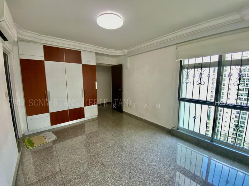 387 Bukit Batok West Avenue 5, S$ 4,200 (最低价格) /月, 1,270 sqft, 组屋 - 5 Premium