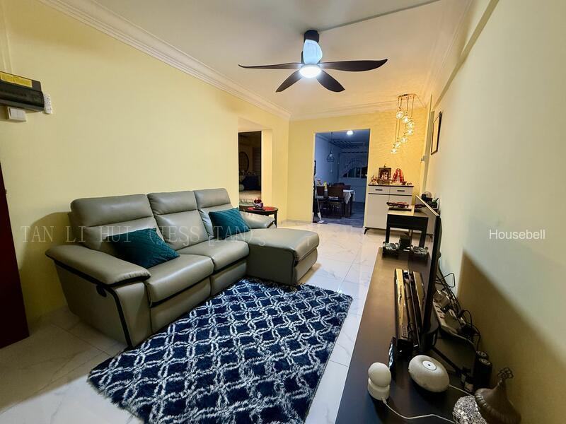 135 Bukit Batok West Avenue 6, S$ 700 /月, 组屋 - 3 A