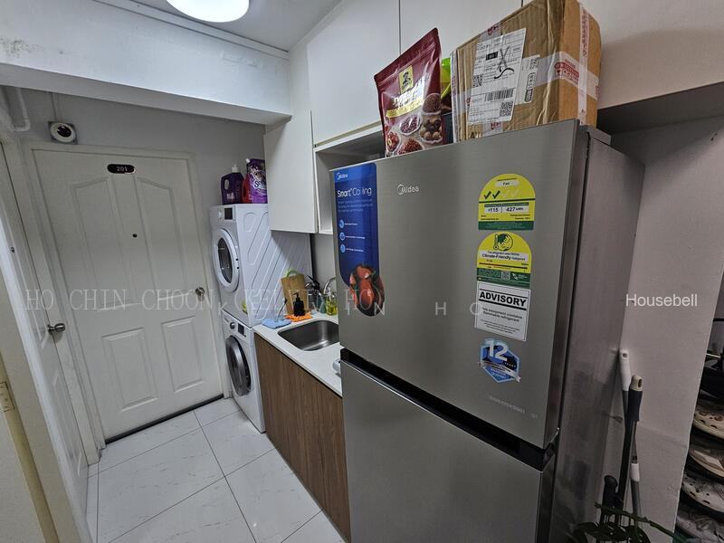 16 Upper Boon Keng Road, S$ 1,900 /mo, 97 sqft, HDB - 3 I