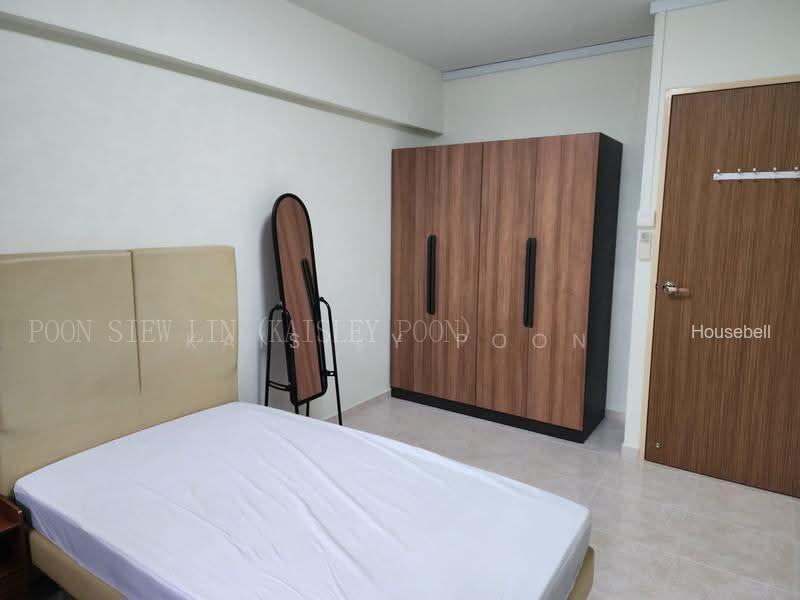 638 Woodlands Ring Road