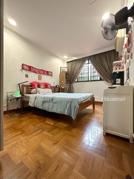 ★ 3 Storey Corner-Terrace ★ Create your dream home to fit your lifestyle perfectly! ★, S$ 6,780,000 (可协商价格), 4,200 sqft, 有地 - Corner Terrace