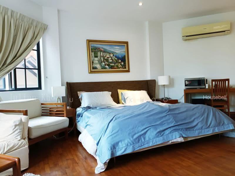 No Owner! Spacious Room, Near Siglap, S$ 1,750 /月, 有地 - Bungalow House