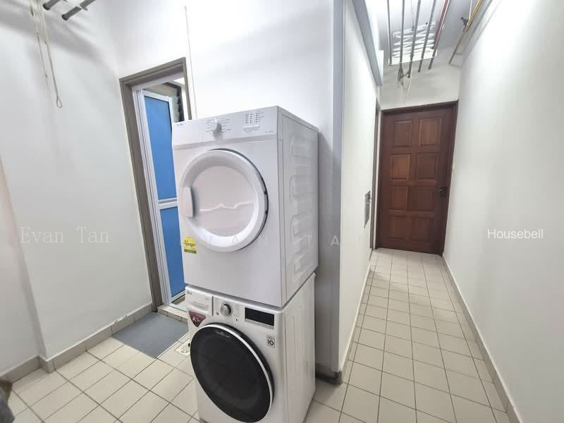Simsville, S$ 1,100 /mo, 80 sqft, Condos - Condominium