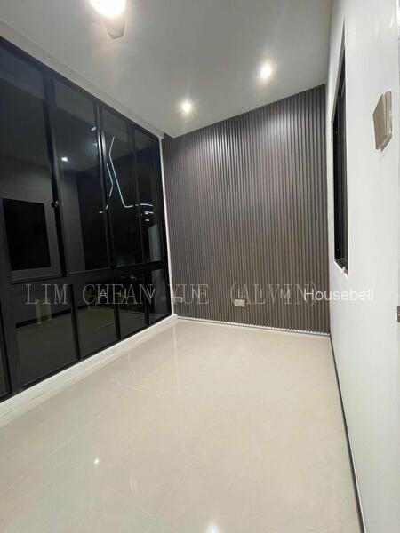Newly renovated, 500m to MRT, 12m wide frontage, S$ 7,500,000 (可协商价格), 3,000 sqft, 有地 - Semi-Detached House