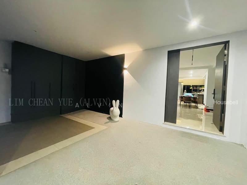 Newly renovated, 500m to MRT, 12m wide frontage, S$ 7,500,000 (可协商价格), 3,000 sqft, 有地 - Semi-Detached House