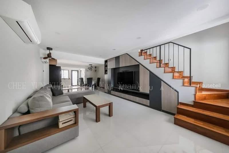 Renovated level 3 Landed Terrace at Macpherson