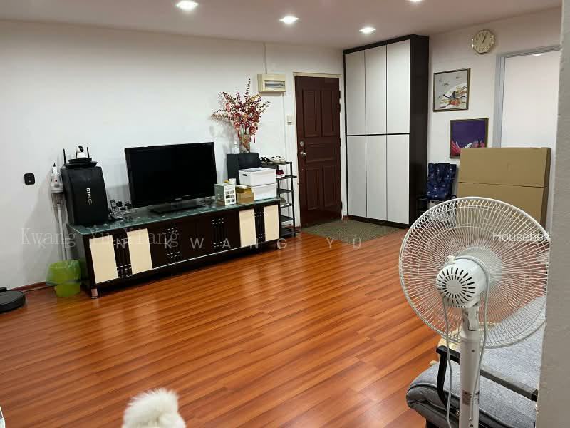 327 Ang Mo Kio Avenue 3, S$ 1,200 (可协商价格) /月, 150 sqft, 组屋 - 4 NG