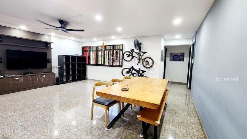 196 Rivervale Drive