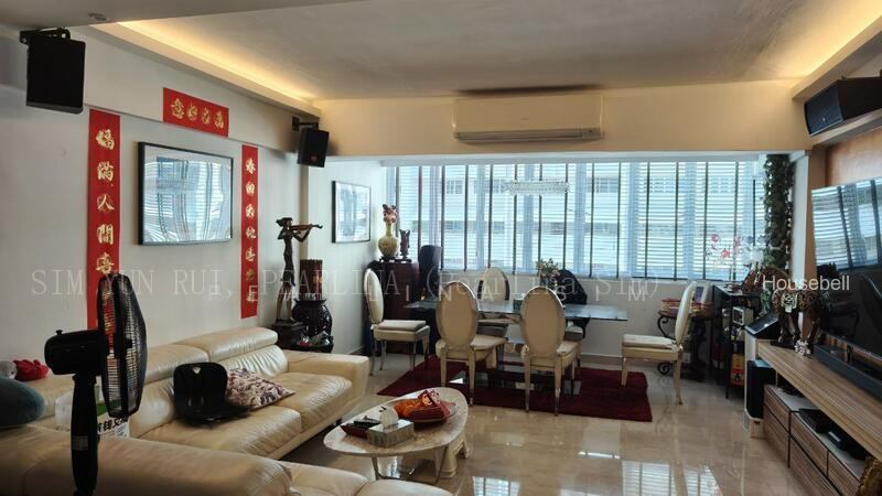 717 Bedok Reservoir Road, S$ 950,000 (Negotiable), 1,507 sqft, HDB - Executive Maisonette