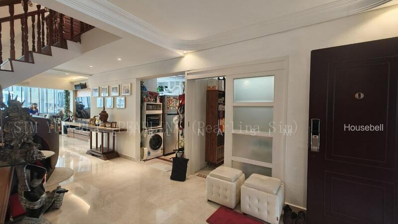 717 Bedok Reservoir Road, S$ 950,000 (Negotiable), 1,507 sqft, HDB - Executive Maisonette