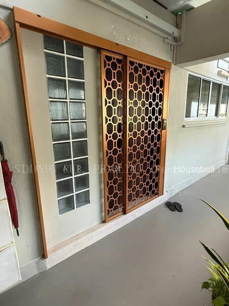 717 Bedok Reservoir Road, S$ 950,000 (Negotiable), 1,507 sqft, HDB - Executive Maisonette