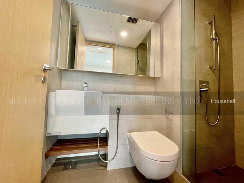 Eight Riversuites, S$ 1,420,000 (可协商价格), 700 sqft, 公寓 - Condominium