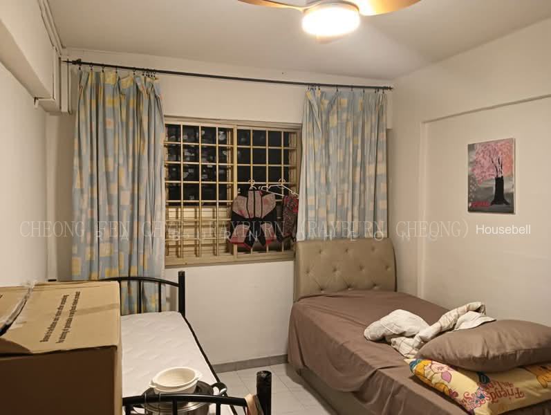825 Tampines Street 81