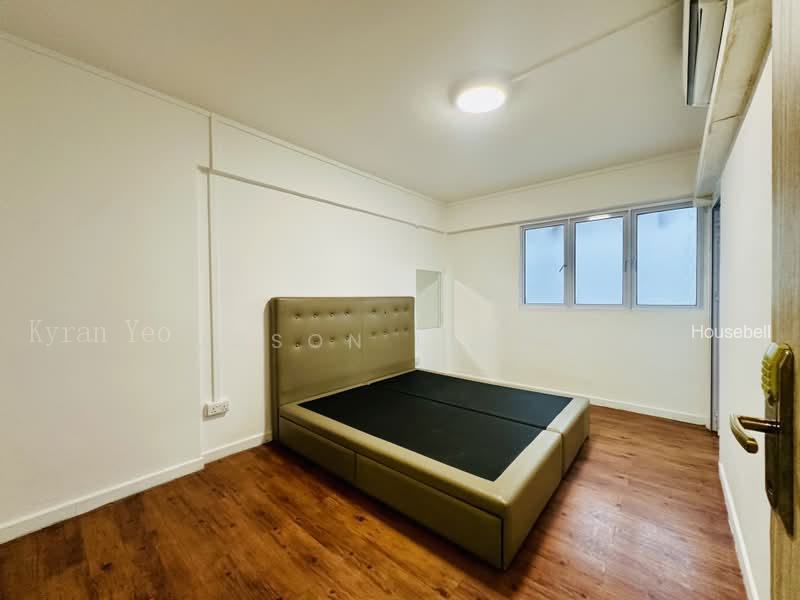 236 Jurong East Street 21(5)