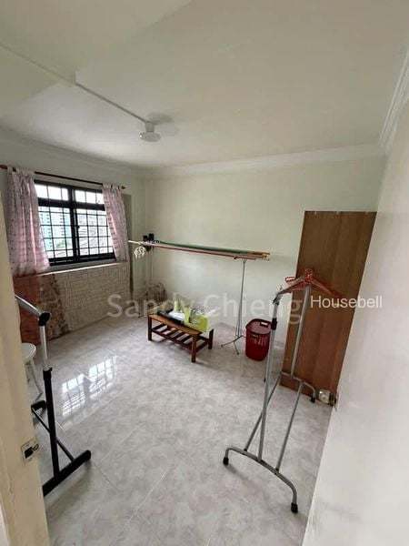 649A Jurong West Street 61(6)