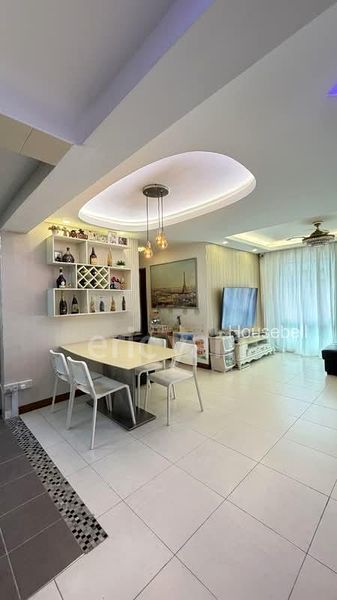 Premium HDB for Sale in  458 Segar Road, S$ 598,000, 1,001 sqft, 组屋 - 3 I
