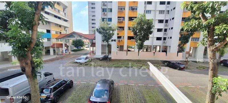 229 Serangoon Avenue 4(3)
