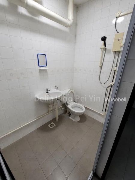 617 Choa Chu Kang North 7, S$ 1,000 /mo, 80 sqft, HDB - 5 A