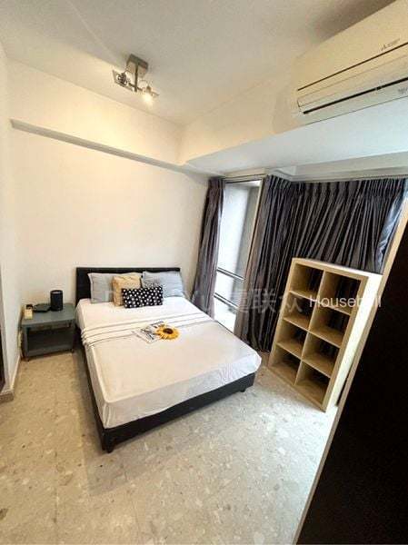 Common Room (Condo) for Rent in  UE Square(1)