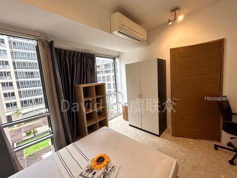 Common Room (Condo) for Rent in  UE Square(2)