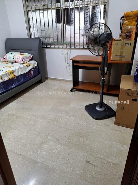 165 Hougang Avenue 1, S$ 1,000 /mo, 150 sqft, HDB - 4 A