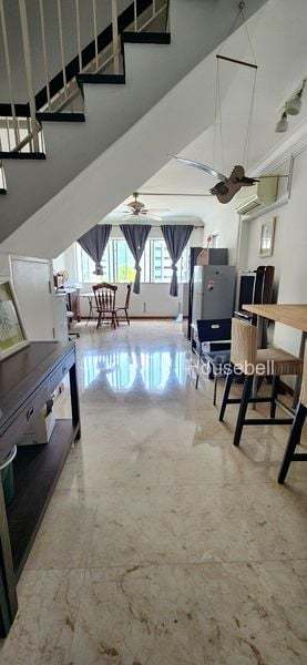 422 Fajar Road, S$ 1,350 /月, 200 sqft, 组屋 - 4 A