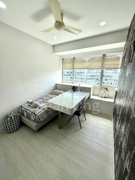The Centris, S$ 1,740 /mo, 100 sqft, Condos - Apartment
