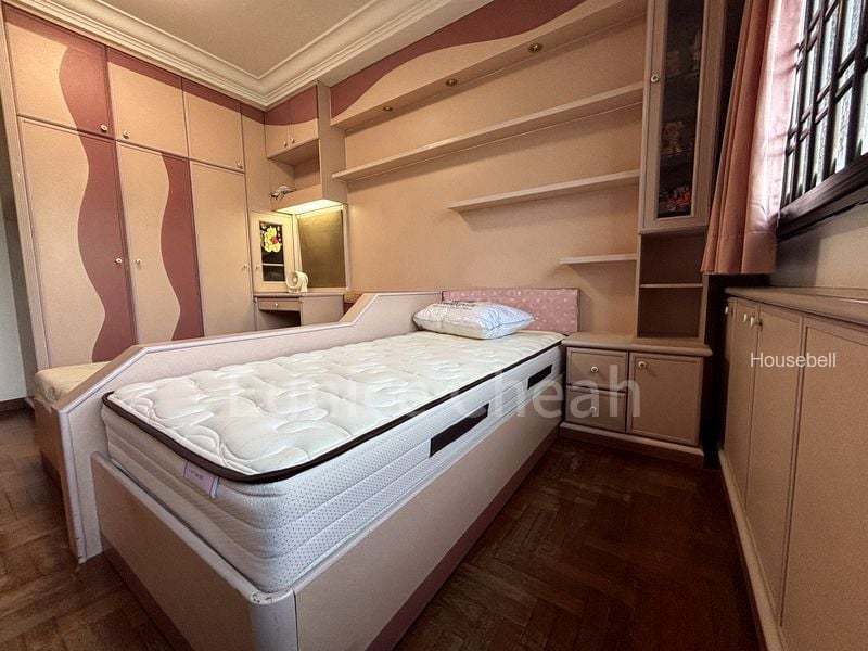 717 Tampines Street 72