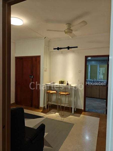 Emerald Garden, S$ 2,000 /mo, 120 sqft, Condos - Condominium