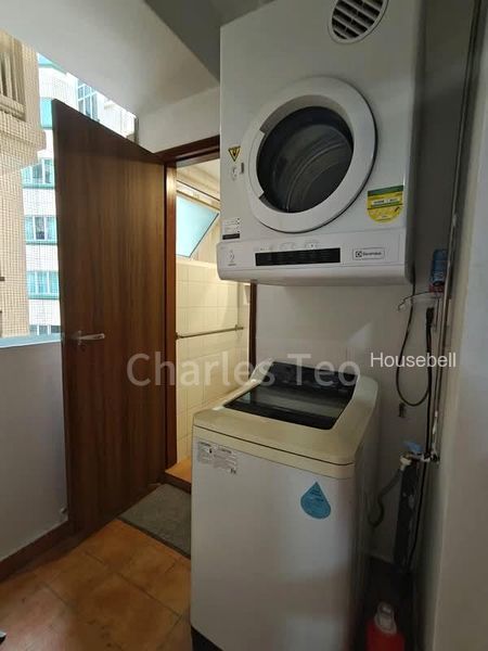Emerald Garden, S$ 2,000 /mo, 120 sqft, Condos - Condominium