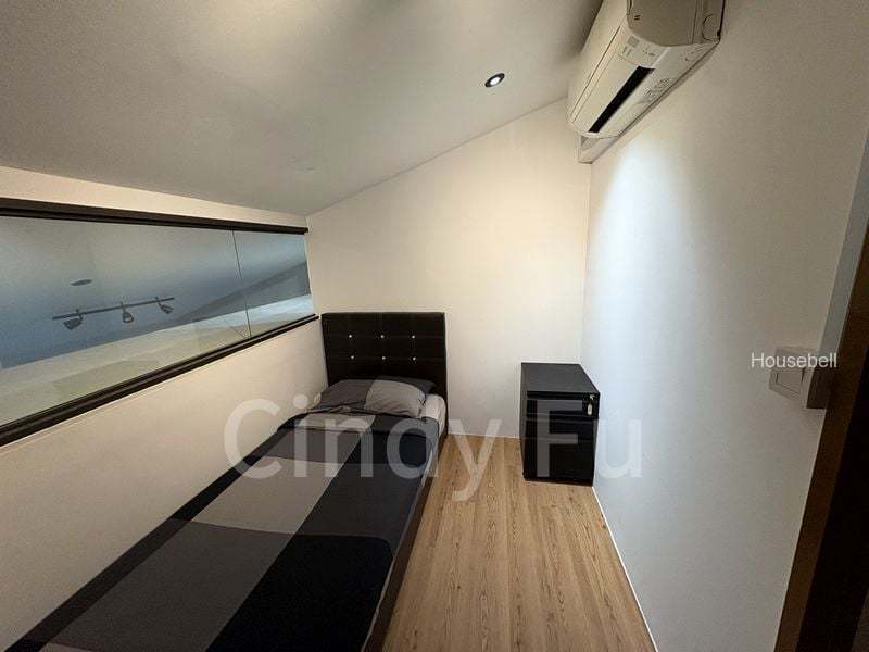 Common Room (Condo) for Rent in  Kreta Ayer Conservation Area, S$ 1,300 /mo, 110 sqft, Condos - Apartment