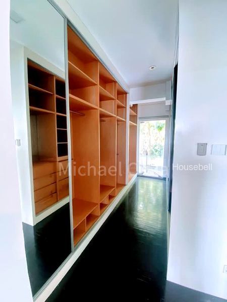 6 Bed Terraced House (Landed) for Rent in  La Suisse, S$ 10,000 /月, 4,300 sqft, 有地 - Terraced House