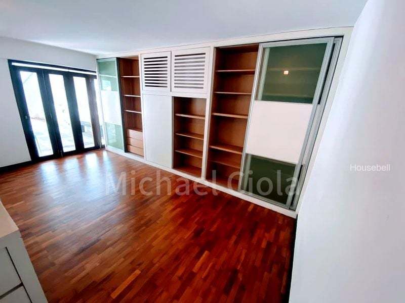 6 Bed Terraced House (Landed) for Rent in  La Suisse, S$ 10,000 /月, 4,300 sqft, 有地 - Terraced House