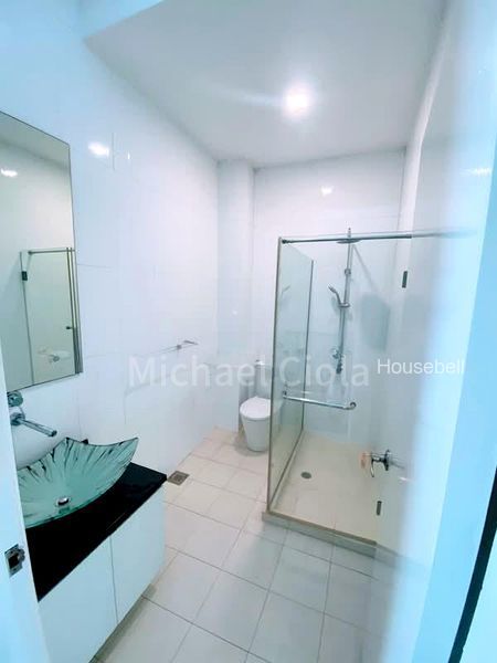 6 Bed Terraced House (Landed) for Rent in  La Suisse, S$ 10,000 /月, 4,300 sqft, 有地 - Terraced House