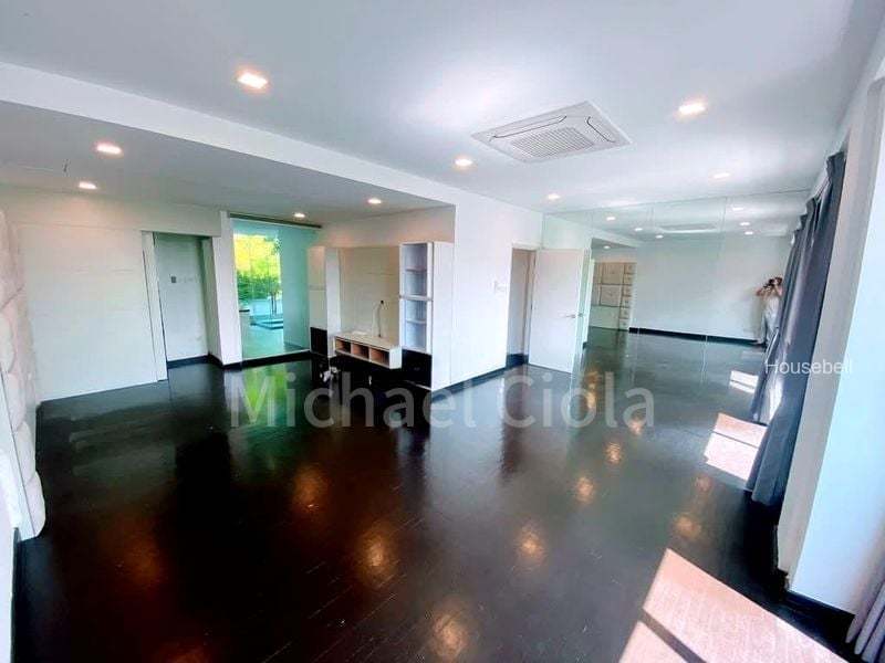 6 Bed Terraced House (Landed) for Rent in  La Suisse, S$ 10,000 /月, 4,300 sqft, 有地 - Terraced House