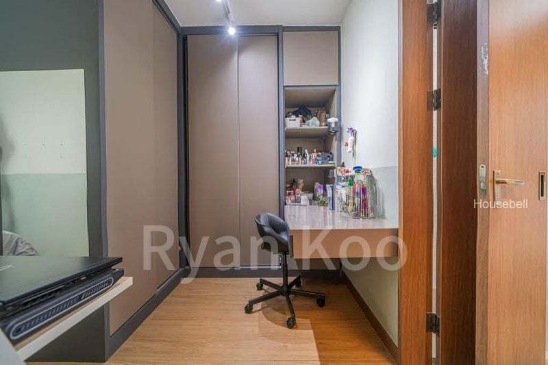 402A Fernvale Lane, S$ 750,000, 1,012 sqft, HDB - 4 A