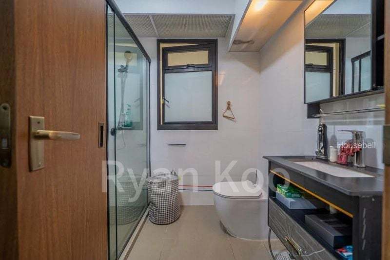 402A Fernvale Lane, S$ 750,000, 1,012 sqft, HDB - 4 A