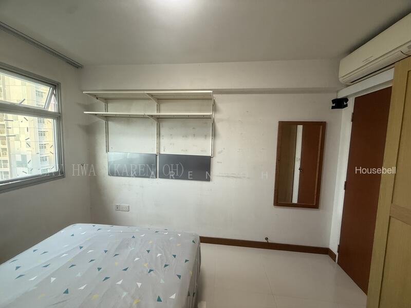 815A Choa Chu Kang Avenue 7, S$ 800 (Starting From) /mo, 100 sqft, HDB - 4 A