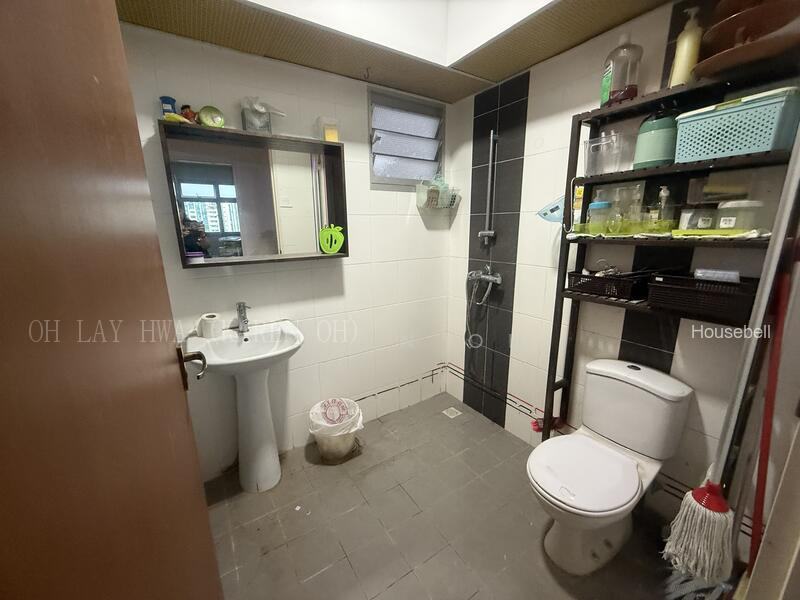 815A Choa Chu Kang Avenue 7, S$ 800 (Starting From) /mo, 100 sqft, HDB - 4 A
