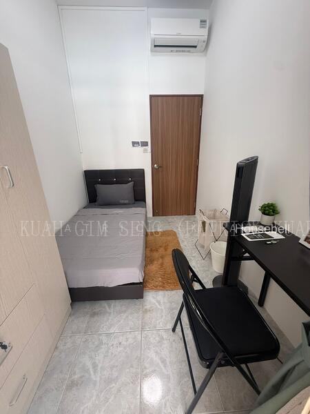 Chwee Chian View, S$ 1,100 /月, 100 sqft, 有地 - Terraced House