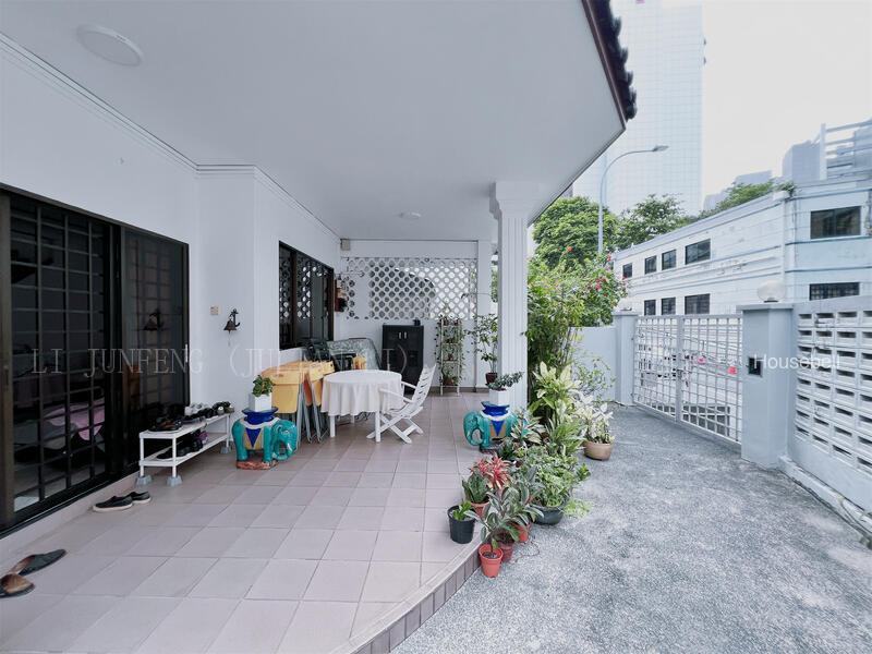 Jalan Kayu Manis huge corner terrace next to Orchard Road, S$ 11,500,000, 3,000 sqft, 有地 - Corner Terrace