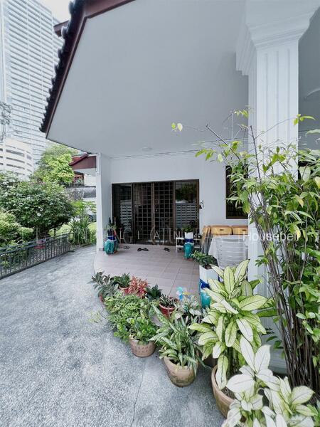 Jalan Kayu Manis huge corner terrace next to Orchard Road