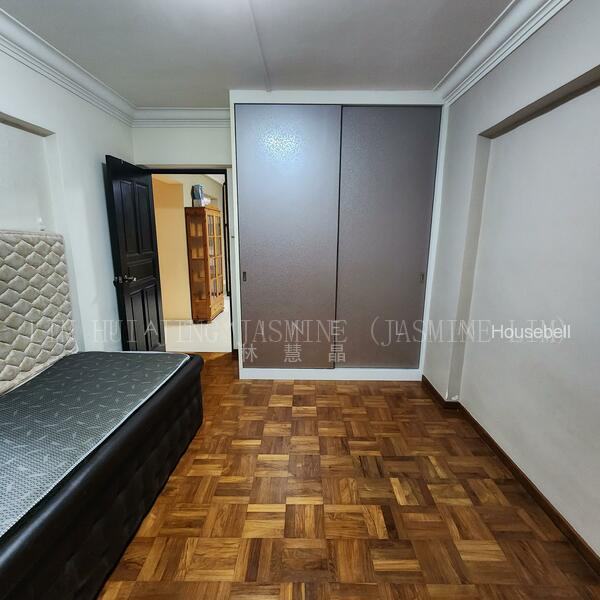 724 Yishun Street 71, S$ 798,000, 1,561 sqft, HDB - Executive Apartment