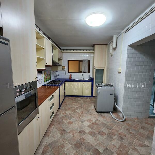 724 Yishun Street 71, S$ 798,000, 1,561 sqft, HDB - Executive Apartment