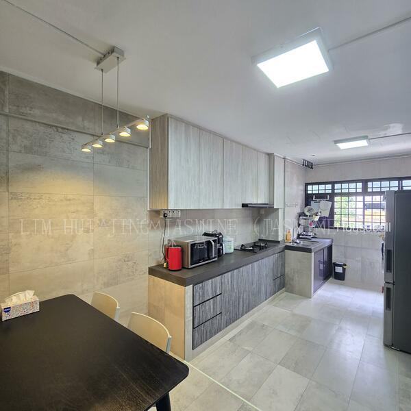 701 Hougang Avenue 2