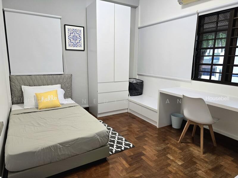 Lor pisang udang/landed co-living near Beauty World MRT!, S$ 1,400 /月, 150 sqft, 有地 - Semi-Detached House