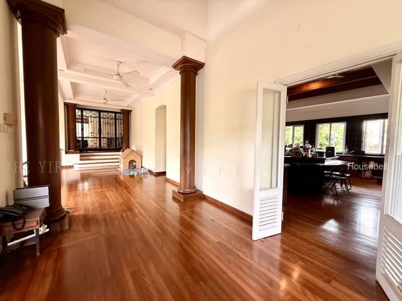 Charming GCB, Victoria Park Road, Bukit Timah Holland Village Enclave, S$ 32,000 (可协商价格) /月, 8,900 sqft, 有地 - Good Class Bungalow