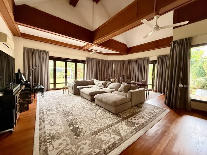 Charming GCB, Victoria Park Road, Bukit Timah Holland Village Enclave, S$ 32,000 (可协商价格) /月, 8,900 sqft, 有地 - Good Class Bungalow