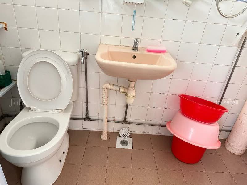 672 Jalan Damai, S$ 850 /月, 组屋 - 4 A