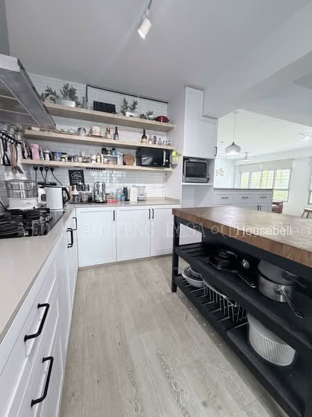 182B Woodlands Street 13, S$ 790,000, 1,216 sqft, HDB - 5 I
